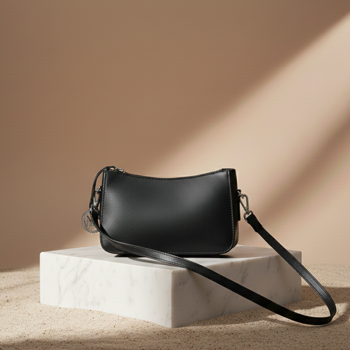 Noir Luna Bag Black
