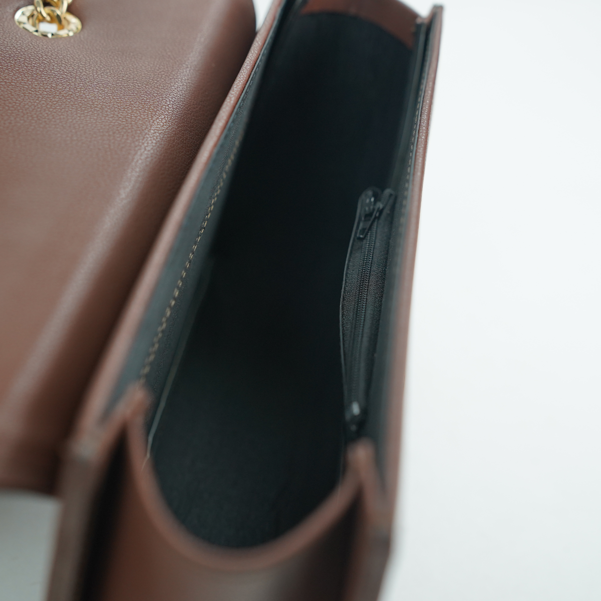 Aurelia Chain Bag Brown