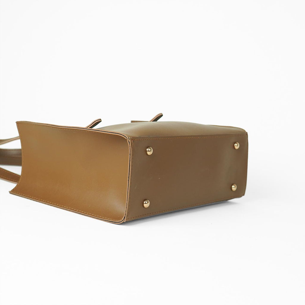 Apple bag brown