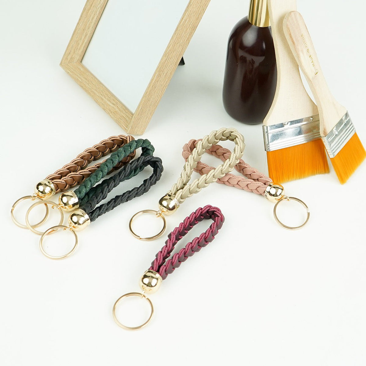 Criss Cross Keychain - astorebags.pk