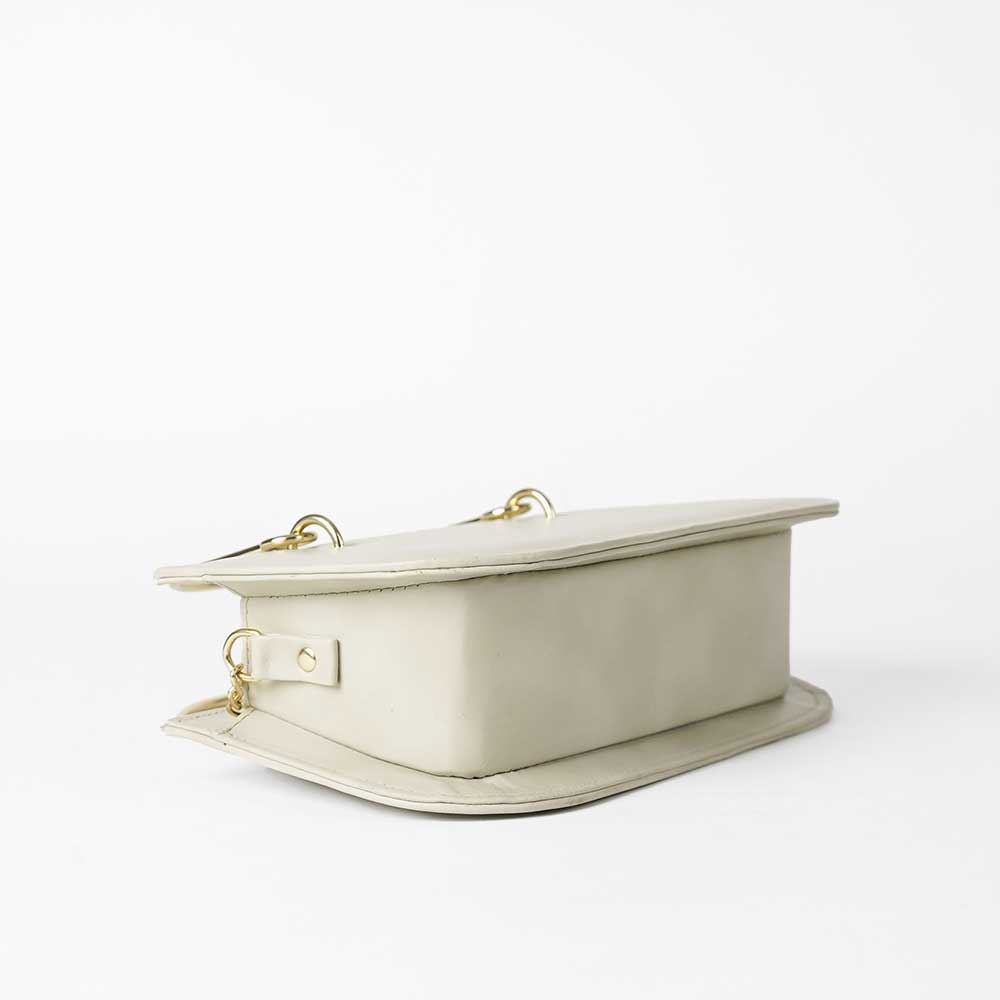 Corvette Bag (Beige plain) - astorebags.pk