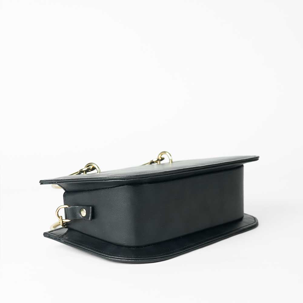 Corvette Bag Black (Plain) - astorebags.pk