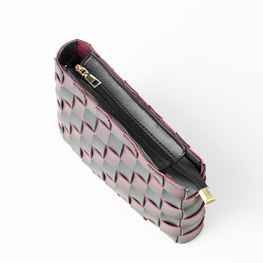 Cot Bag (Black & Maroon) - astorebags.pk