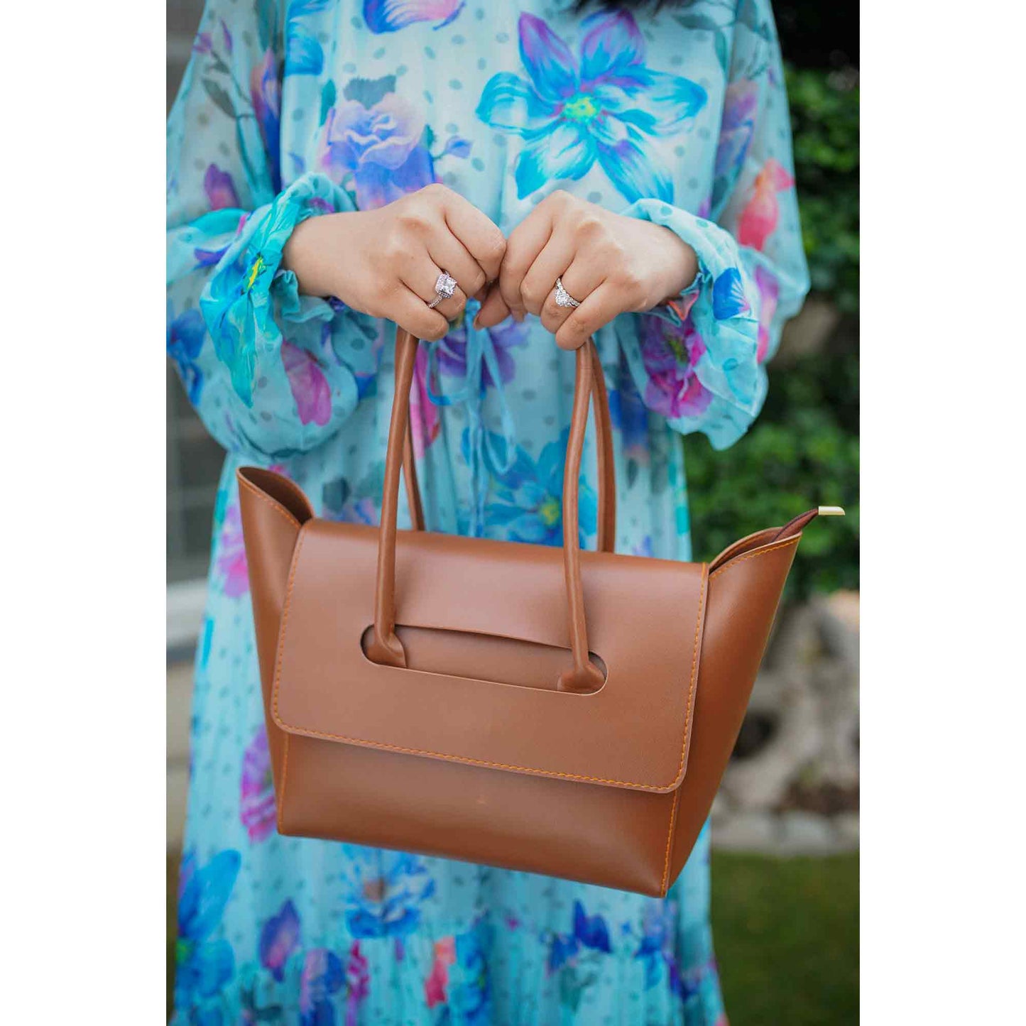 Globe Bag Brown - astorebags.pk