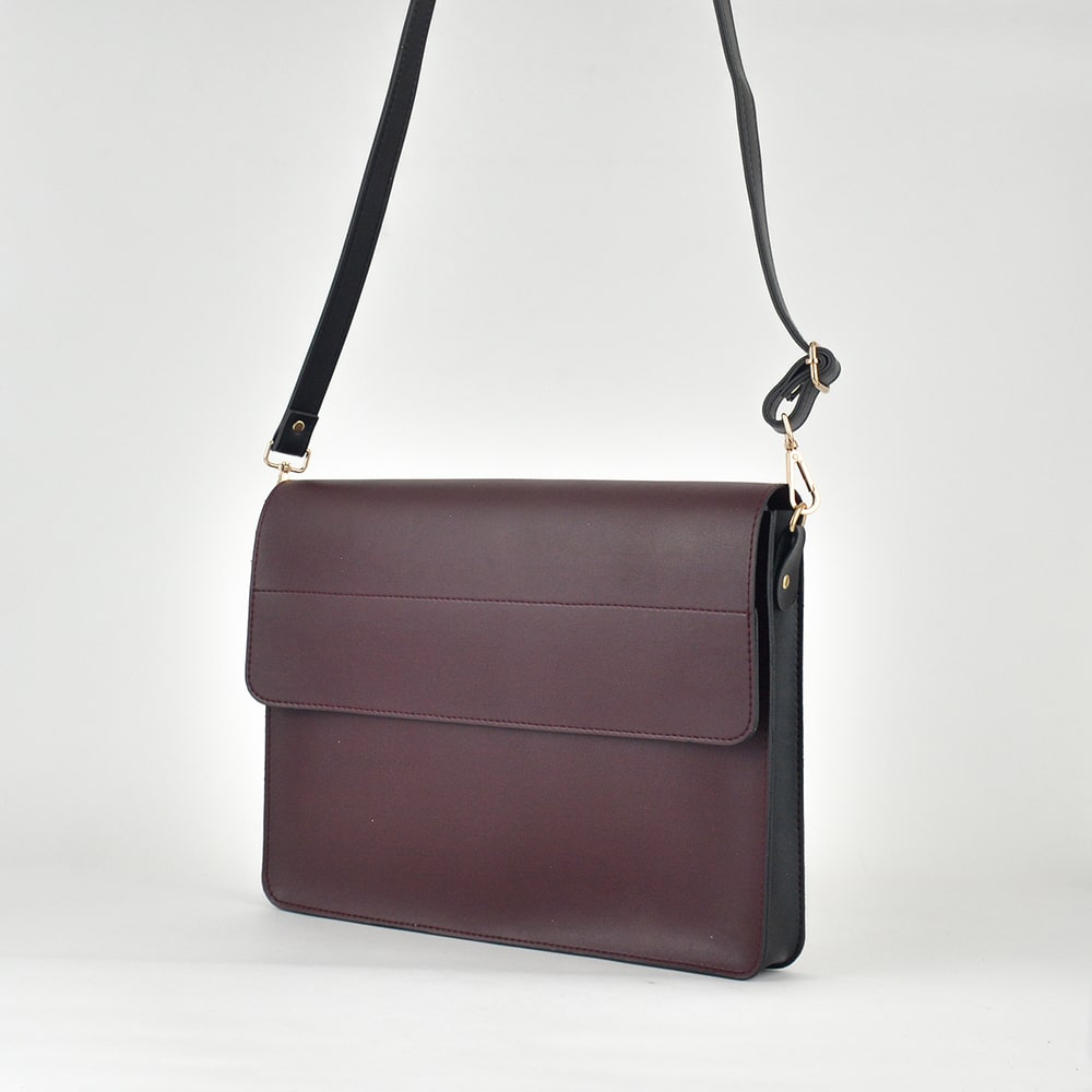 Laptop Bag Maroon (UNISEX) - astorebags.pk